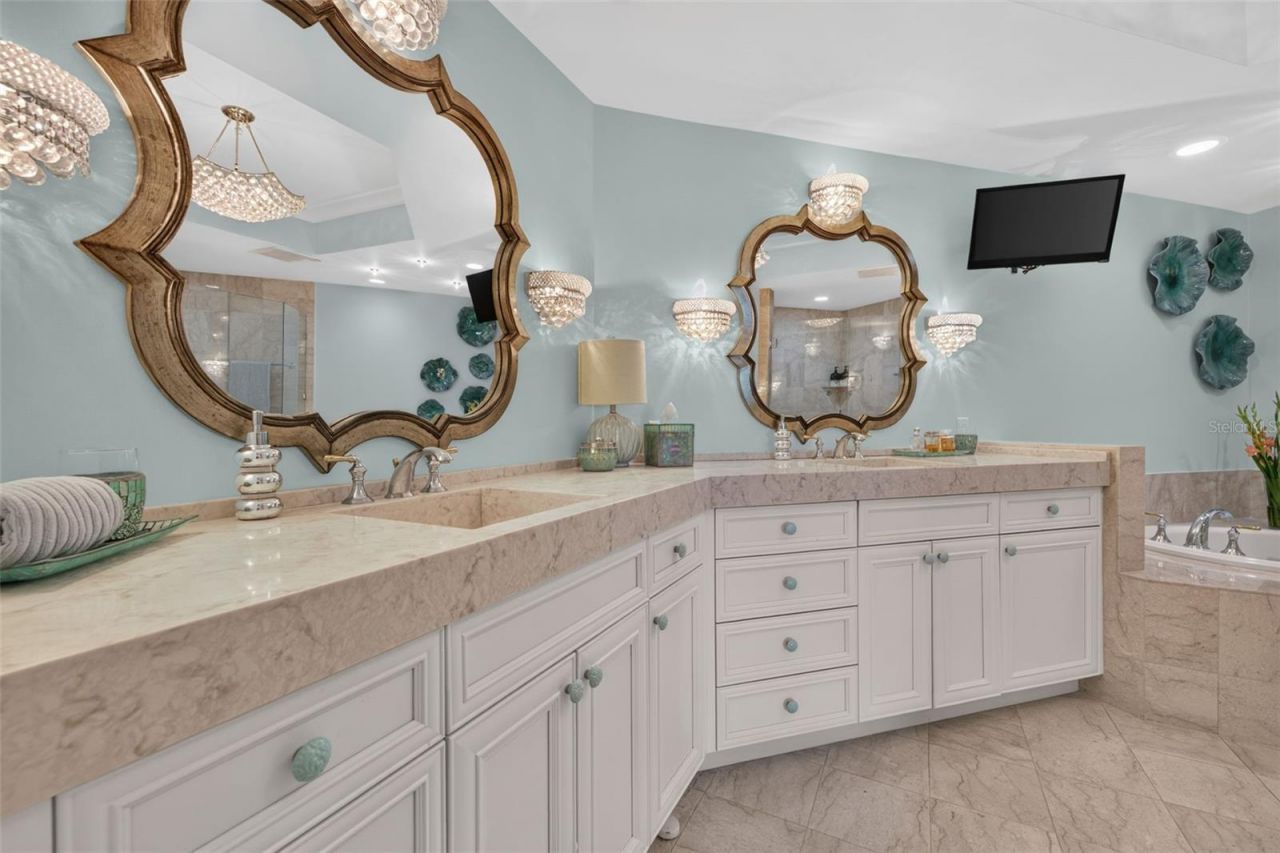 400 Beach Drive Ne, Unit 1004, Saint Petersburg, FL 33701 Photo