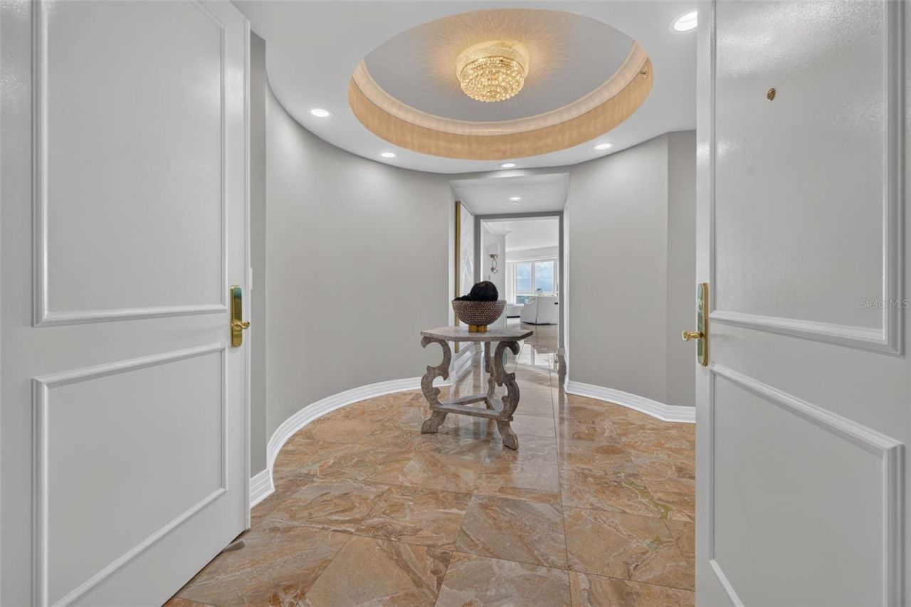 400 Beach Drive Ne, Unit 1004, Saint Petersburg, FL 33701 Photo