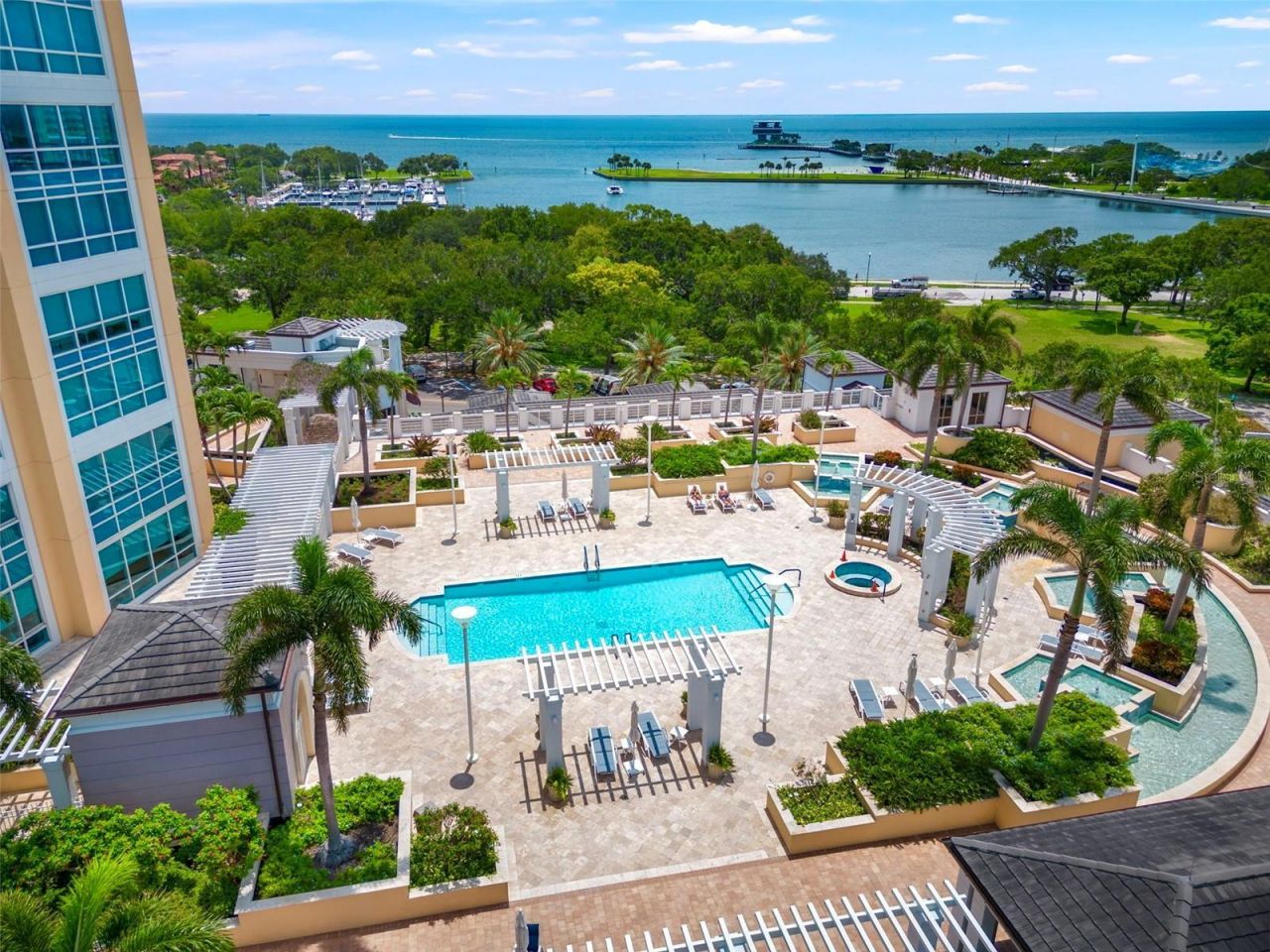 400 Beach Drive Ne, Unit 1004, Saint Petersburg, FL 33701 Photo