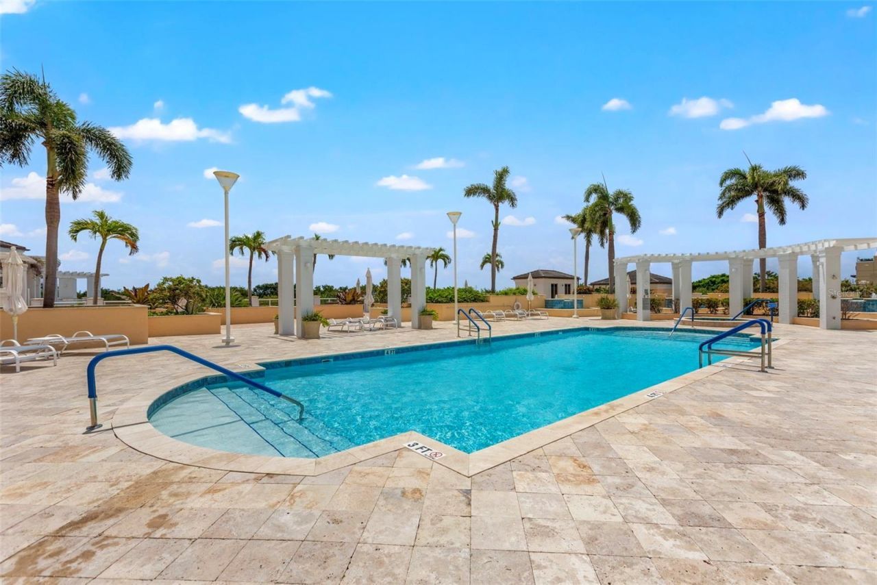 400 Beach Drive Ne, Unit 1004, Saint Petersburg, FL 33701 Photo