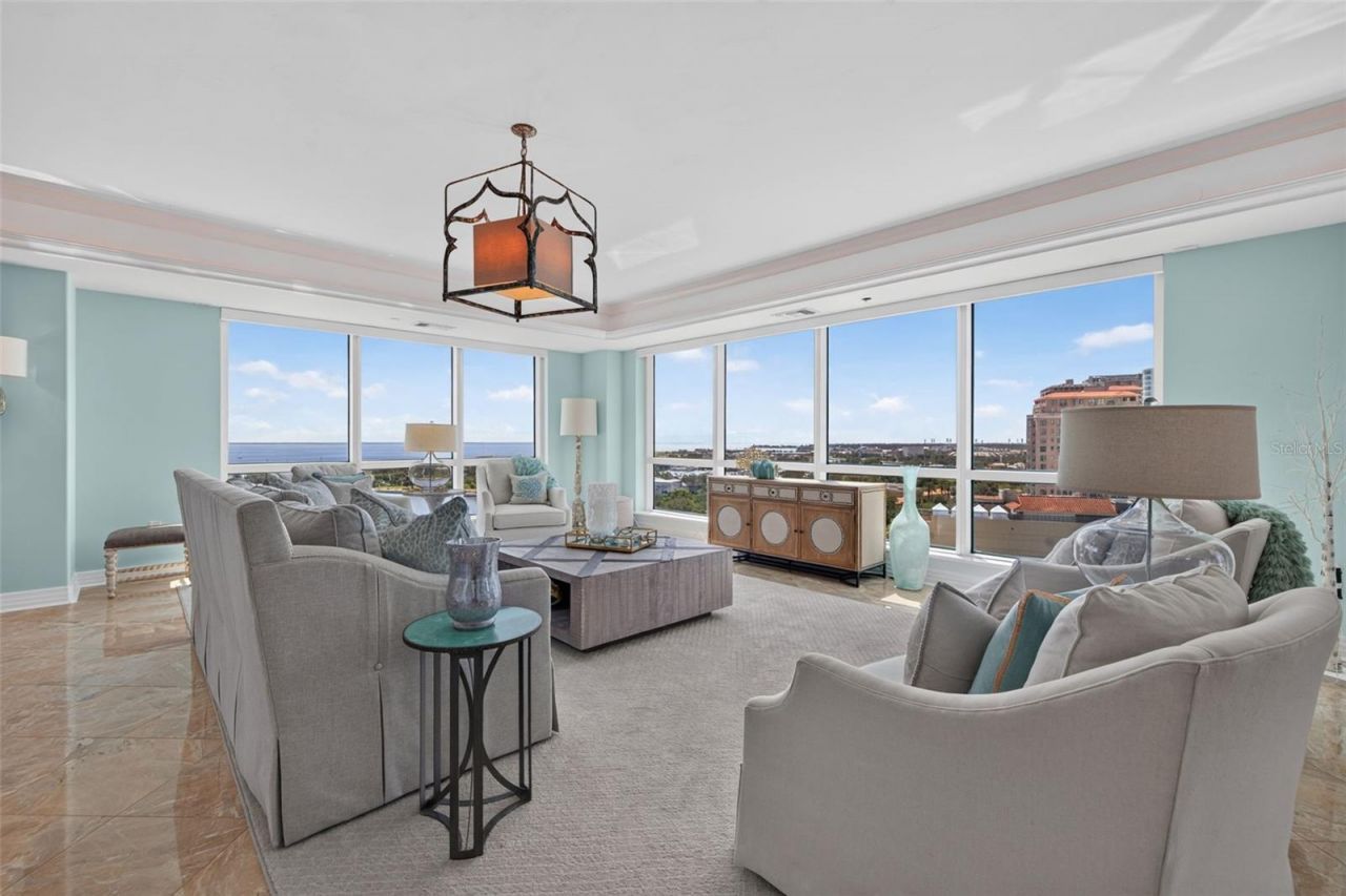 400 Beach Drive Ne, Unit 1004, Saint Petersburg, FL 33701 Photo