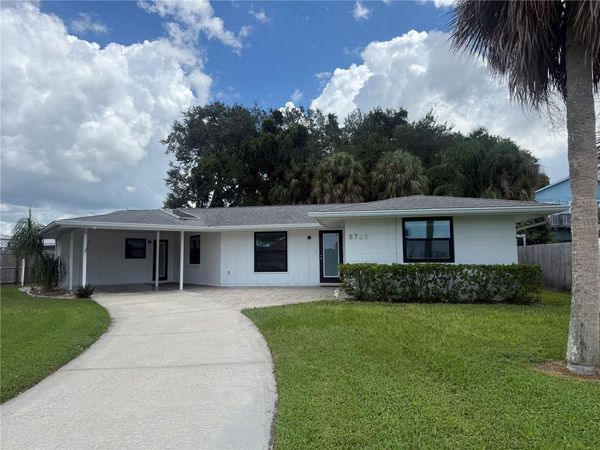 8735 DUNMORE DRIVE , SARASOTA, FL 34231