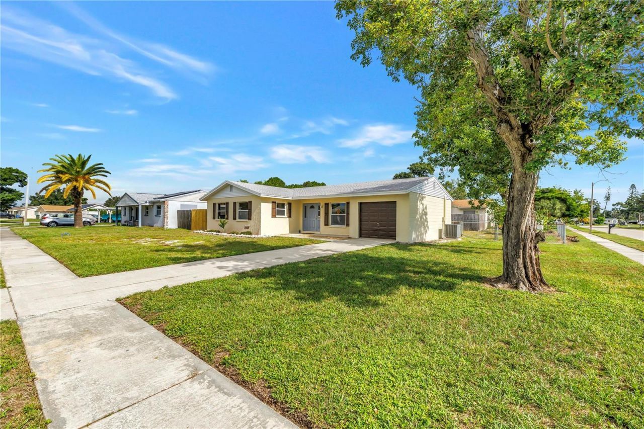 2918 Sandpointe Drive, Bradenton, FL 34205 Photo