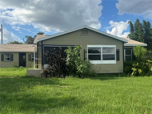 4 LAKEVIEW AVENUE , FROSTPROOF, FL 33843