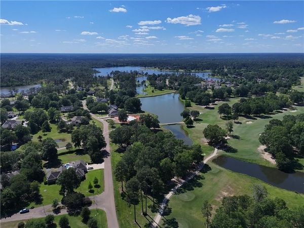 841 CAMPHILL Drive , Abita Springs, LA 70420