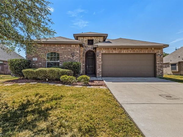 3005 Flowering Springs Drive, Forney, TX 75126