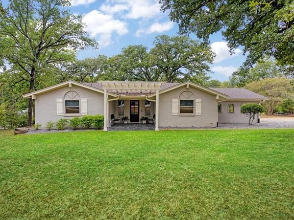 225 Karen Drive , Denison, TX 75021
