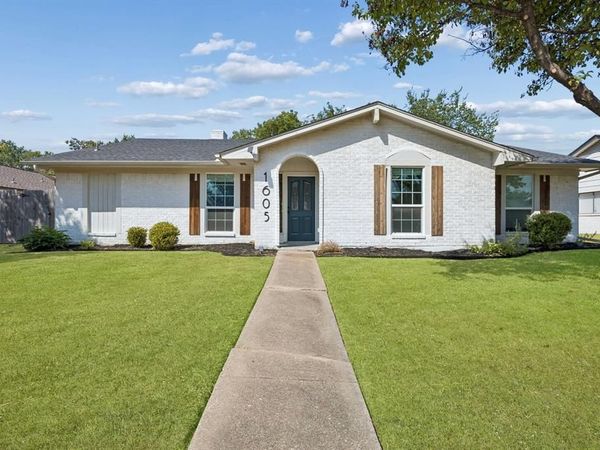 1605 Versailles Drive, Richardson, TX 75081