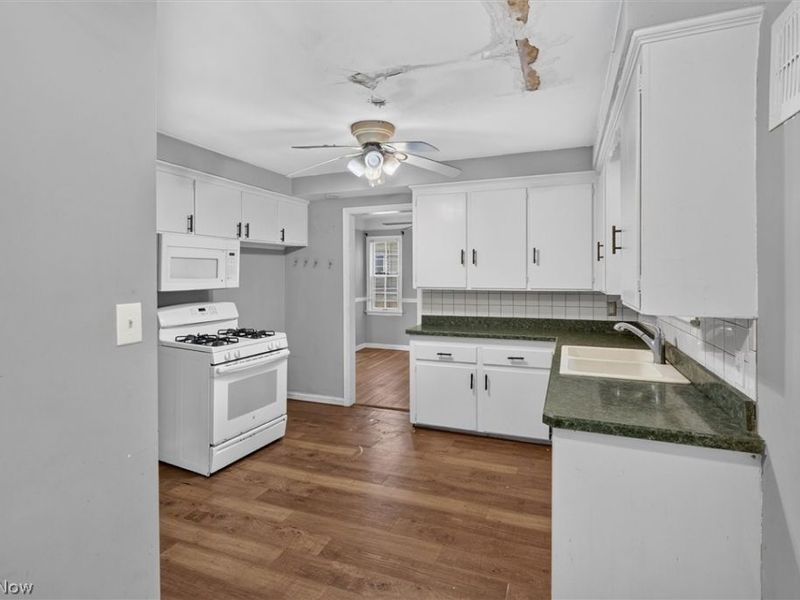 3971 Bluestone Road , Cleveland Heights, OH 44121 Photo 6
