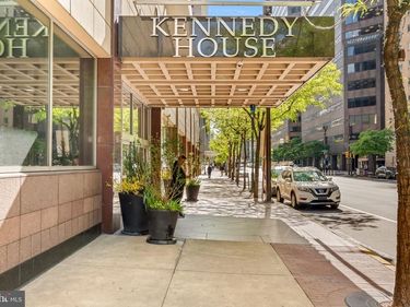 1901 JOHN F KENNEDY, Unit 1119-20, PHILADELPHIA, PA 19103