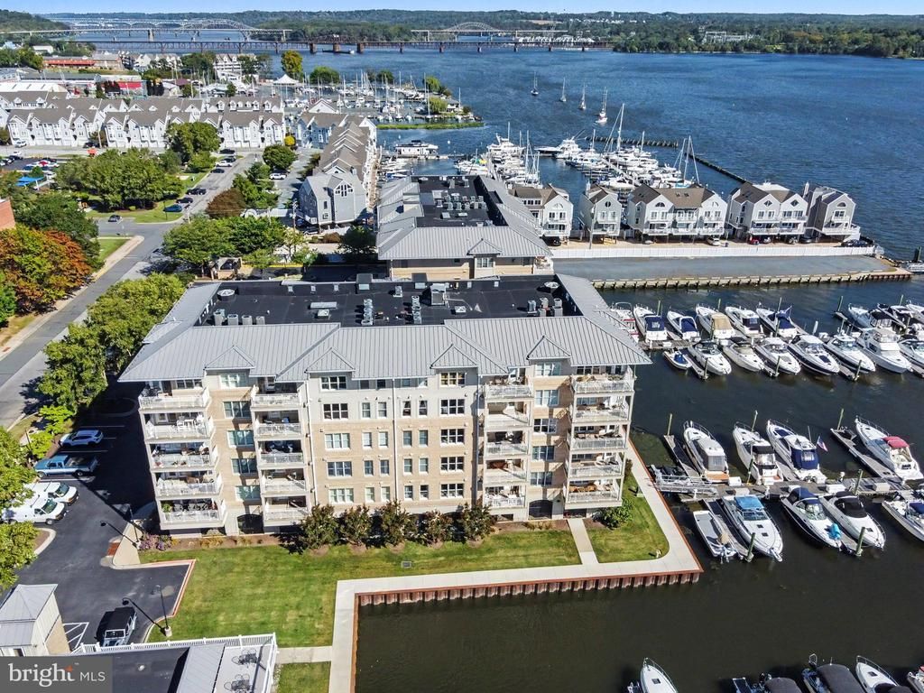 555 Concord Street, Unit 2M, Havre de Grace, MD 21078 Main Photo