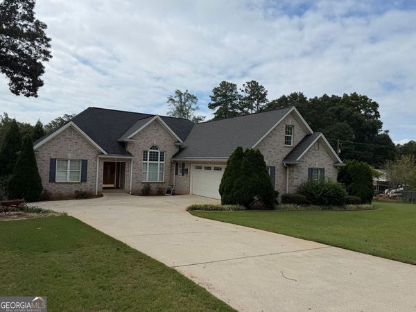 3815 Hilldale Road, Oakwood, GA 30566