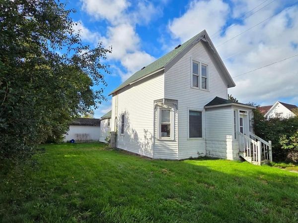 301 E 1ST STREET, Merrill, WI 54452