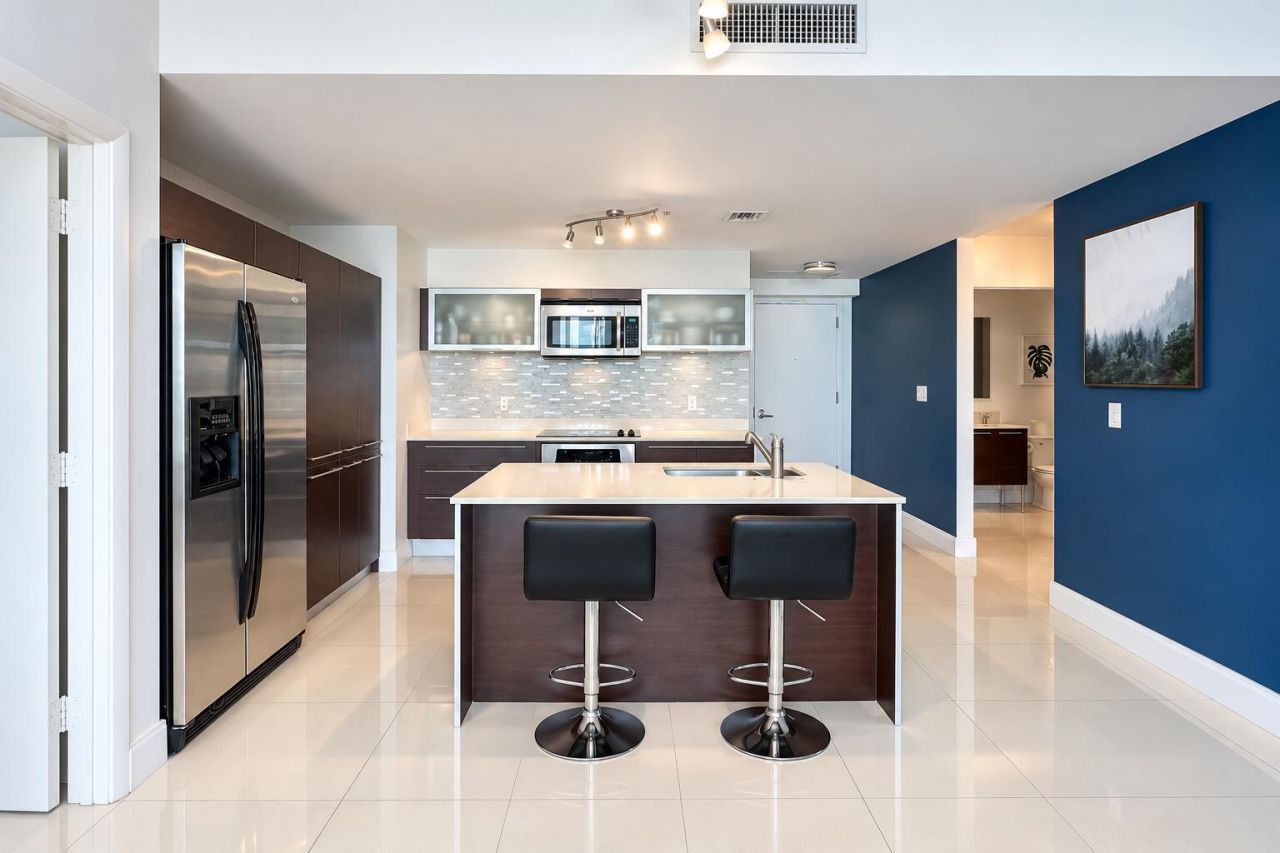 1900 N Bayshore Drive, Unit 2604, Miami, FL 33132 Photo