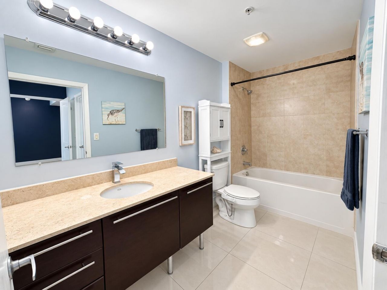 1900 N Bayshore Drive, Unit 2604, Miami, FL 33132 Photo