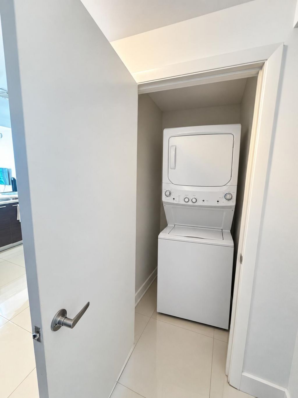 1900 N Bayshore Drive, Unit 2604, Miami, FL 33132 Photo