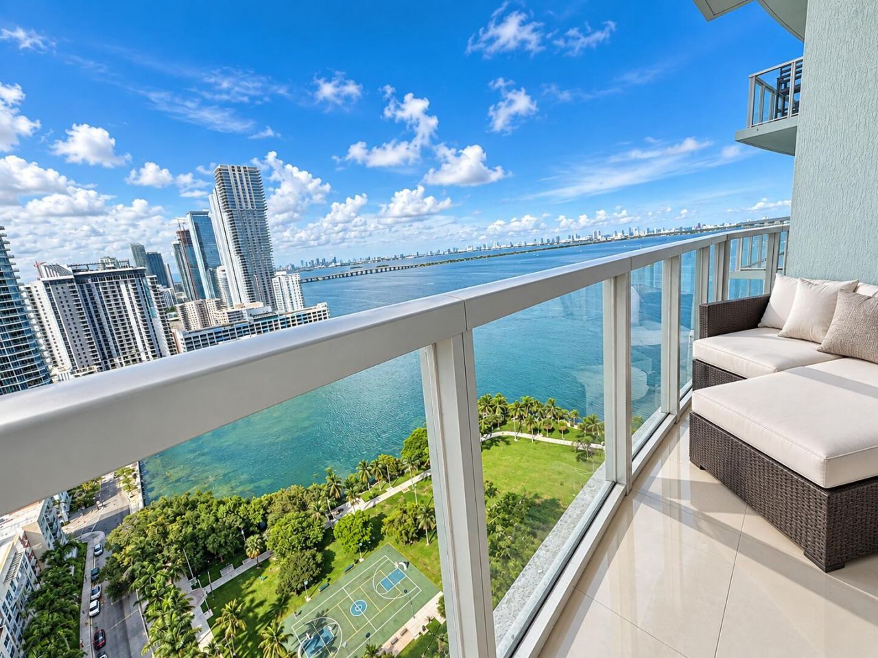 1900 N Bayshore Drive, Unit 2604, Miami, FL 33132 Photo