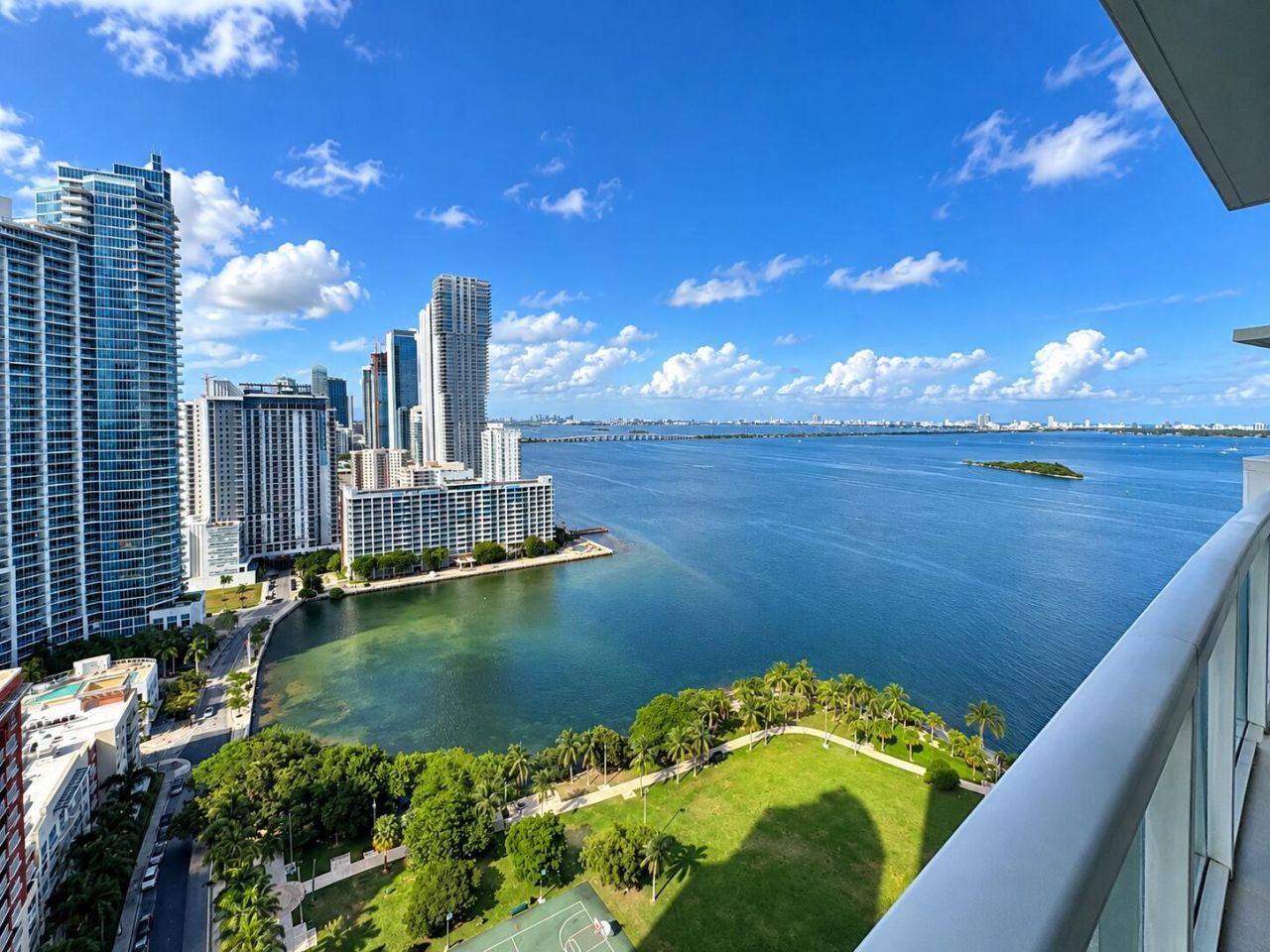 1900 N Bayshore Drive, Unit 2604, Miami, FL 33132 Photo