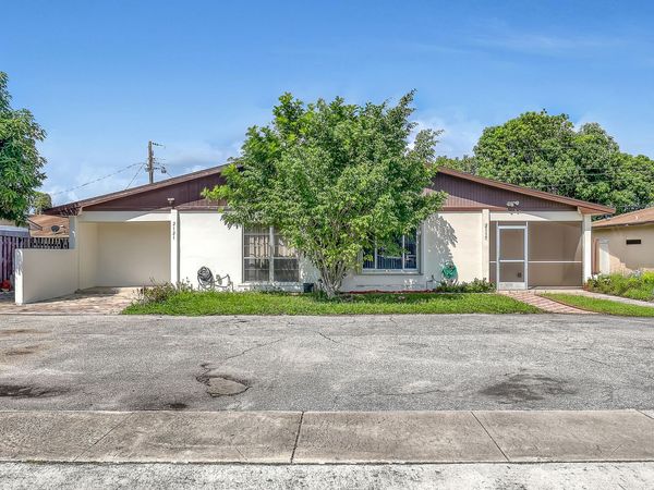2117 E Bond Drive, Unit 1, West Palm Beach, FL 33415