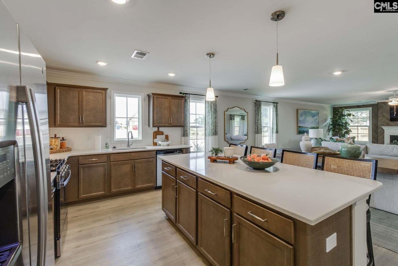 210 Denington Drive Photo 12