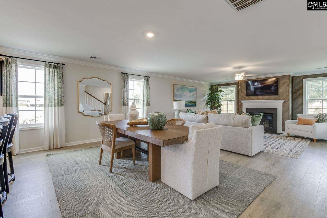 210 Denington Drive Photo 15