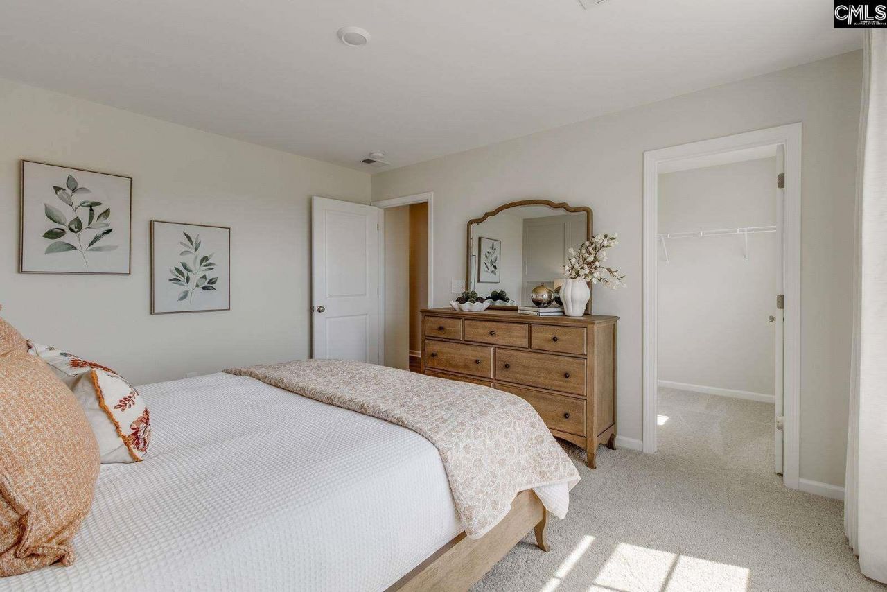 210 Denington Drive Photo 38