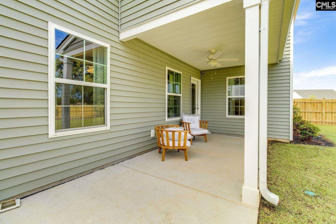 210 Denington Drive Photo 41
