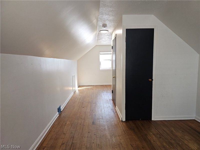 3900 Wetzel Avenue, Cleveland, OH 44109 Photo 17