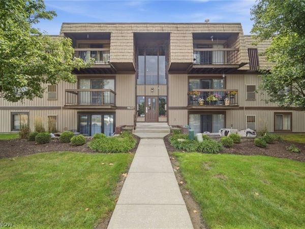 9620 Cove Drive , North Royalton, OH 44133