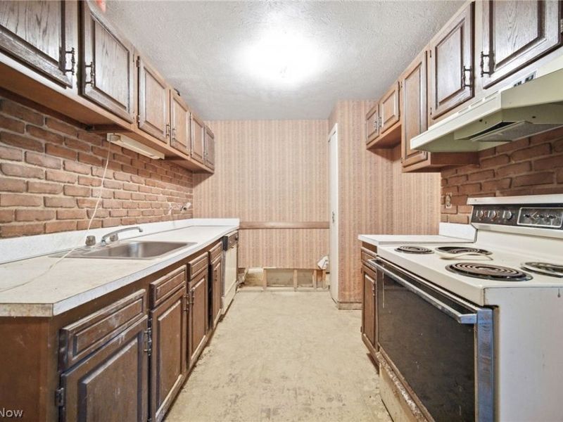 9620 Cove Drive, North Royalton, OH 44133 Photo 16
