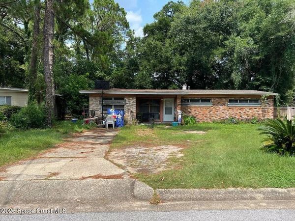 208 Fairfax Drive , Pensacola, FL 32503
