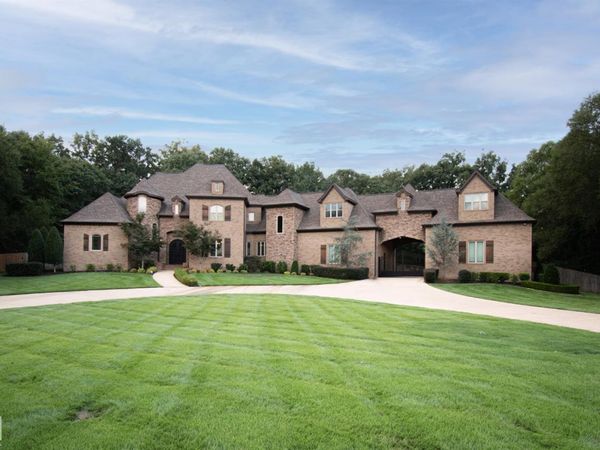 3883 Plantation Estates Drive, Jonesboro, AR 72404