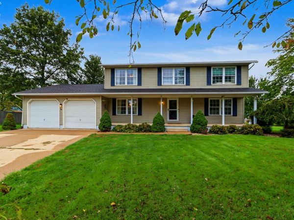 602 Linden Lane, Willard, OH 44890