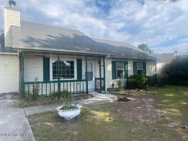 502 Mcfadyen Circle , Hubert, NC 28539