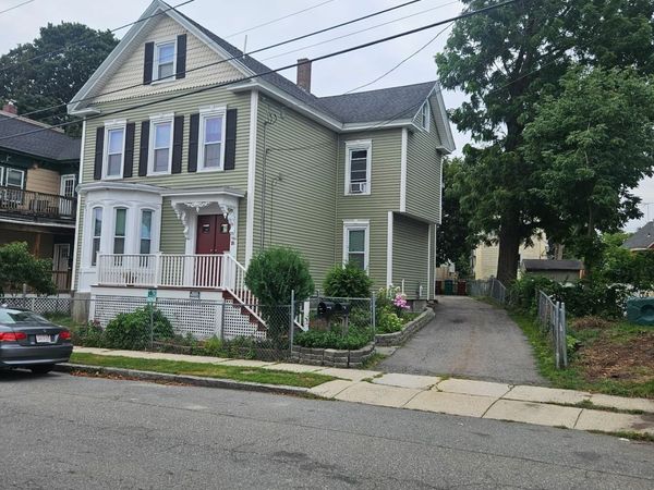 205 Stackpole Street, Lowell, MA 01852