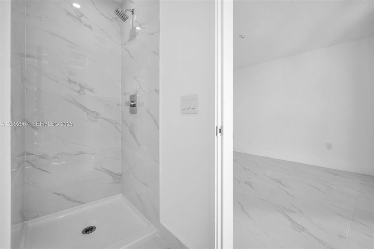 700 NE 24th St , Unit 4507, Miami, FL 33137 Photo