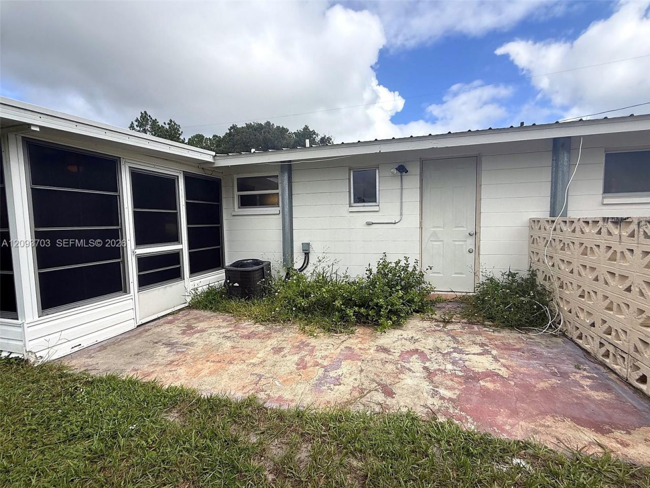 2619 Pompano Drive , Sebring, FL 33870 Photo