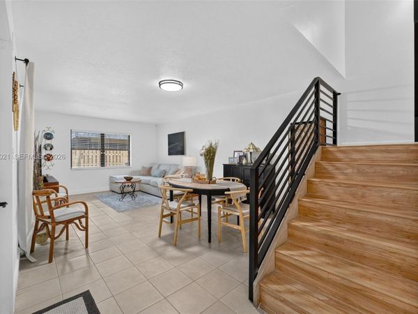 14285 SW 94th Cir Ln , Unit 104-25, Miami, FL 33186