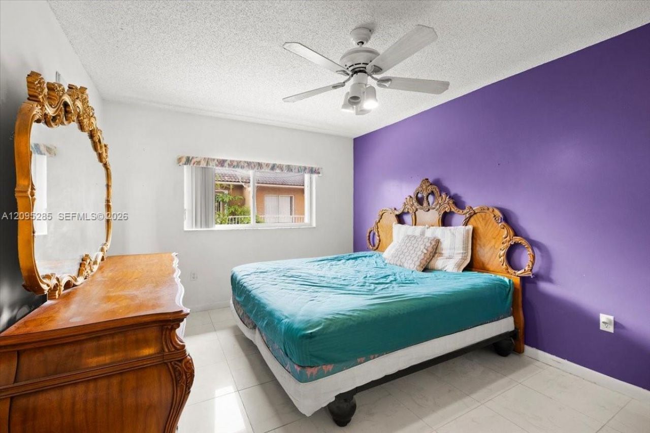 3554 W 80th St , Unit 202, Hialeah, FL 33018 Photo
