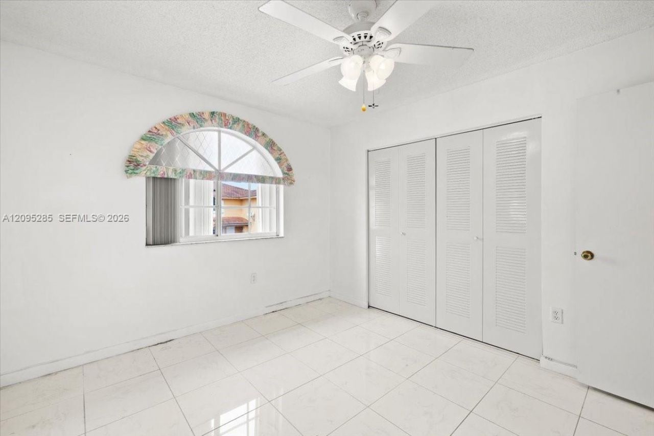 3554 W 80th St , Unit 202, Hialeah, FL 33018 Photo