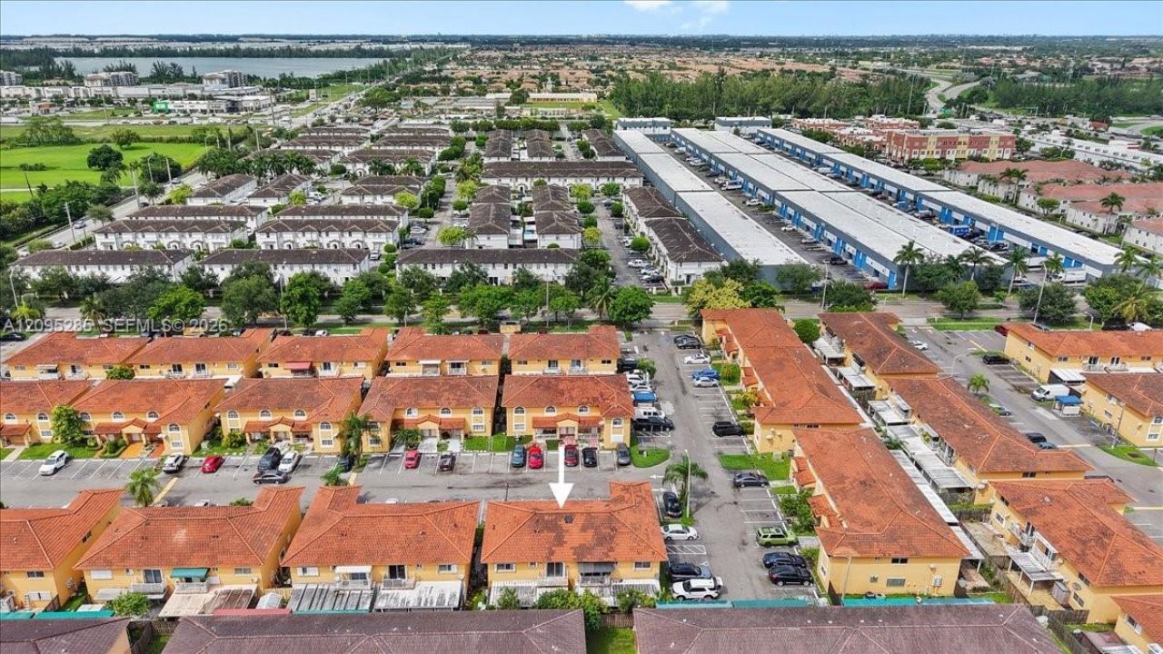 3554 W 80th St , Unit 202, Hialeah, FL 33018 Photo