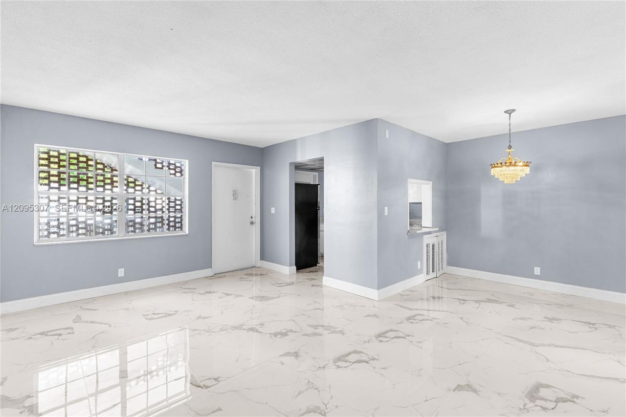 2050 NE 39th St, Unit W112, Lighthouse Point, FL 33064 Photo