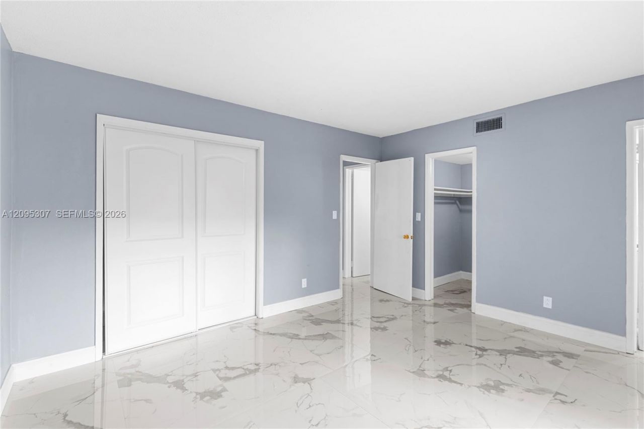 2050 NE 39th St, Unit W112, Lighthouse Point, FL 33064 Photo