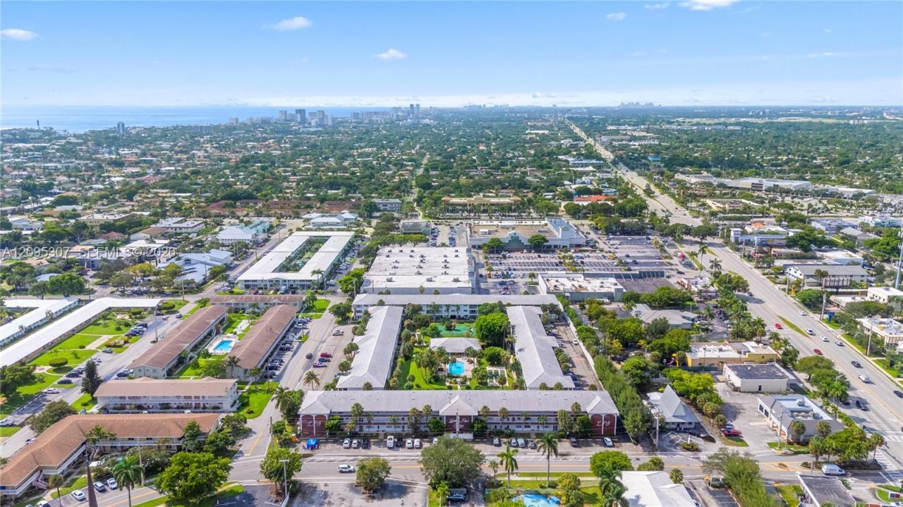 2050 NE 39th St, Unit W112, Lighthouse Point, FL 33064 Photo