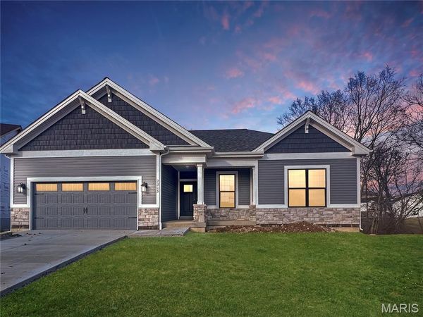 135 Fiddler's Close Road , Washington, MO 63090