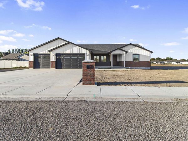 116 E 13th St, Rupert, ID 83350