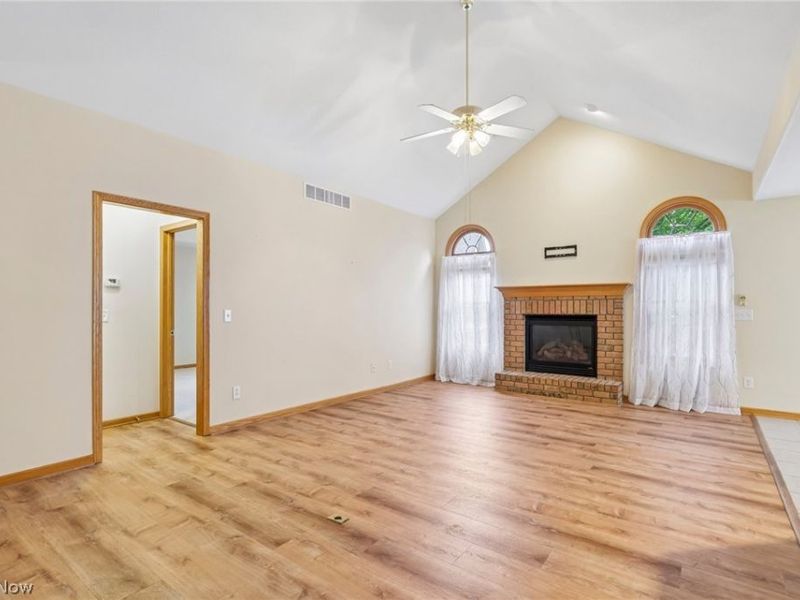 7007 Clingan Road, Unit 85, Poland, OH 44514 Photo 12