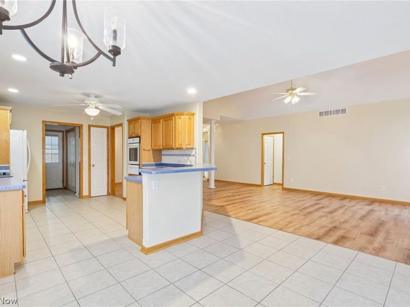 7007 Clingan Road, Unit 85, Poland, OH 44514 Photo 15