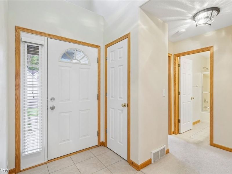 7007 Clingan Road, Unit 85, Poland, OH 44514 Photo 5