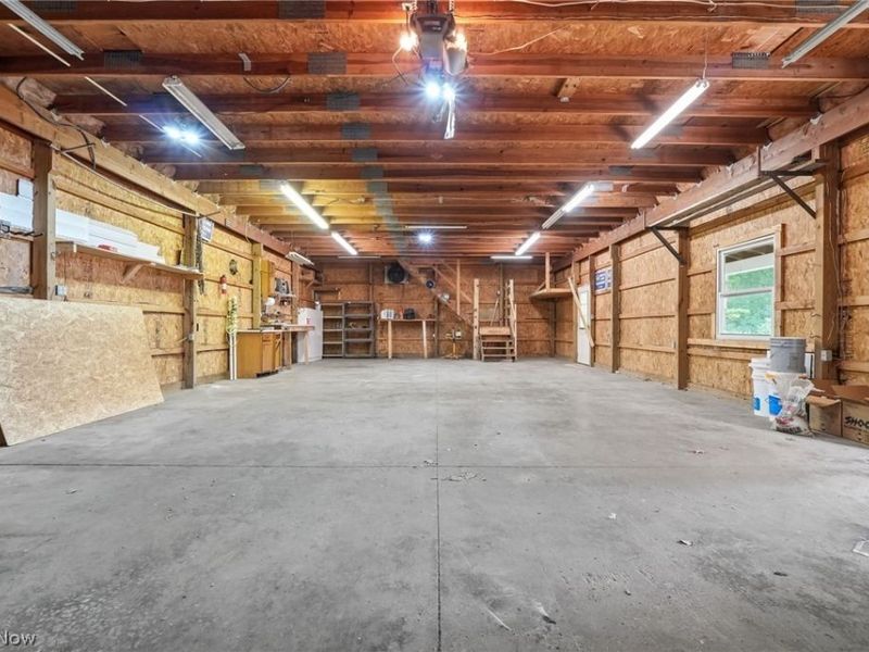 13034 Stratford Trail, Chesterland, OH 44026 Photo 4